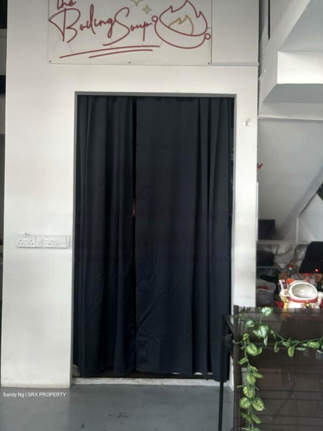 Upper Serangoon Road (D19), Retail #487018331